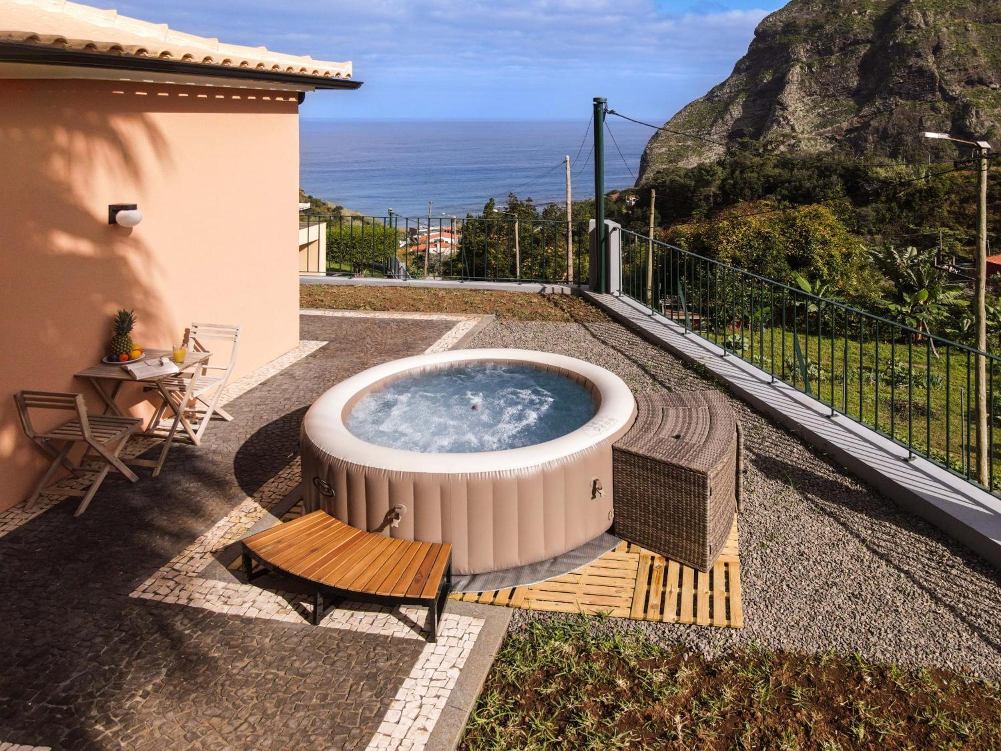 Faja Do Amo By Ah Sao Vicente (Madeira)