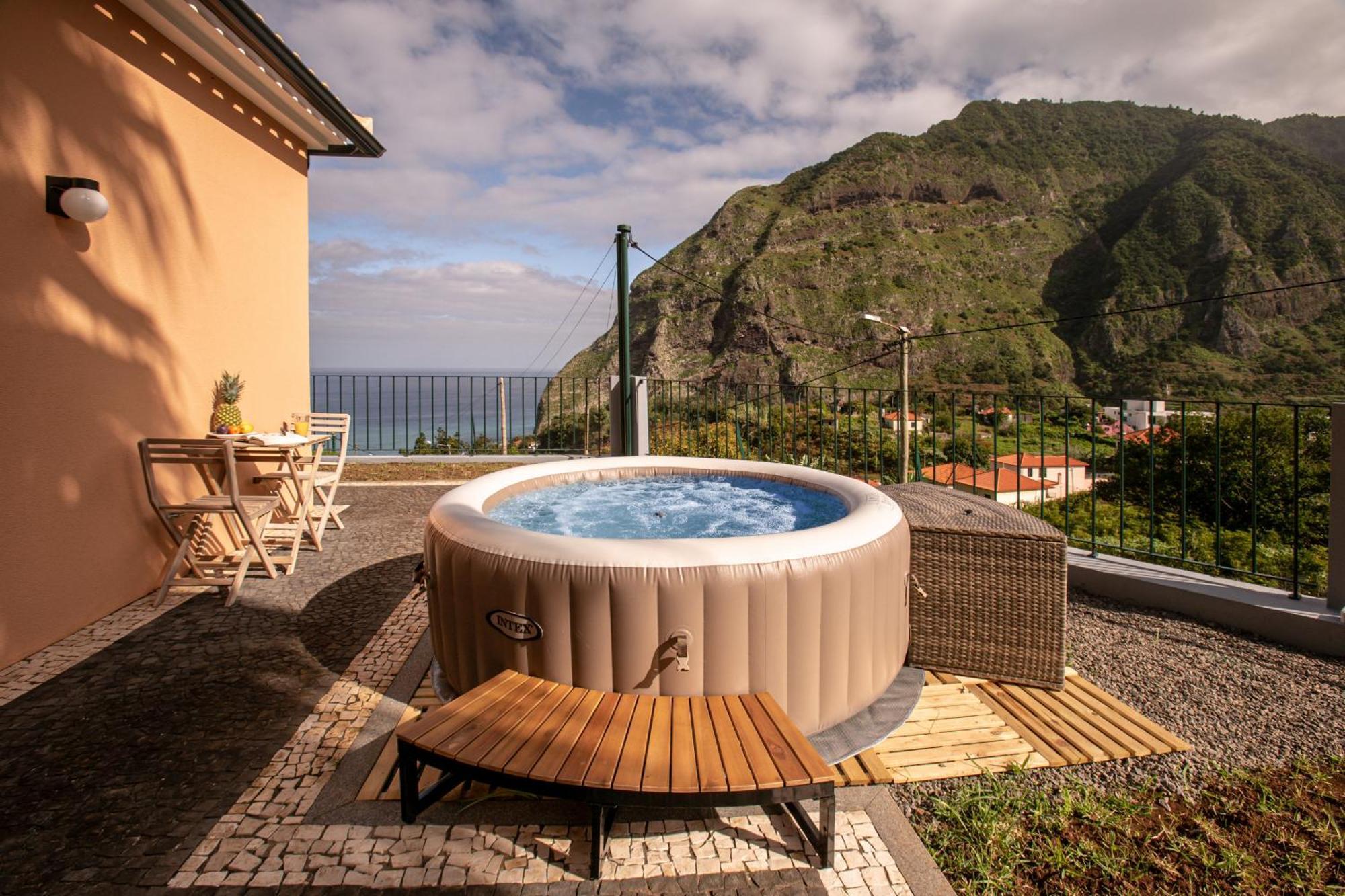 Faja Do Amo By Ah Sao Vicente (Madeira)
